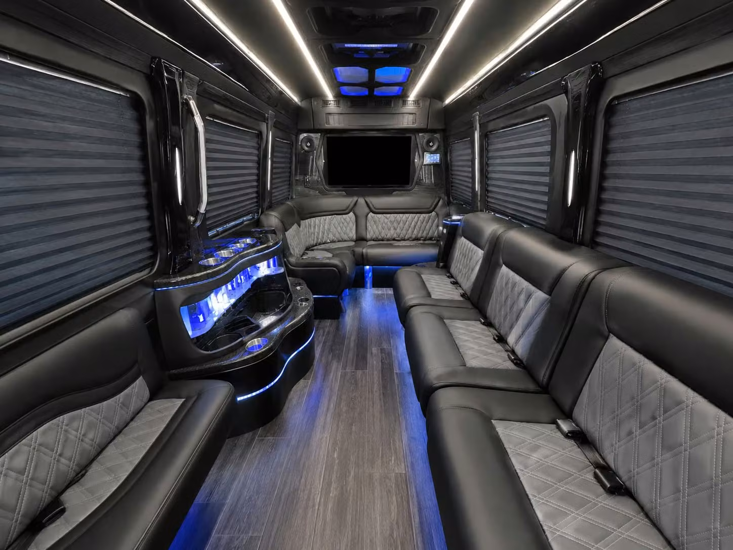 coachbussavannah com is the go to for savannah airport employee transfers and executive shuttles