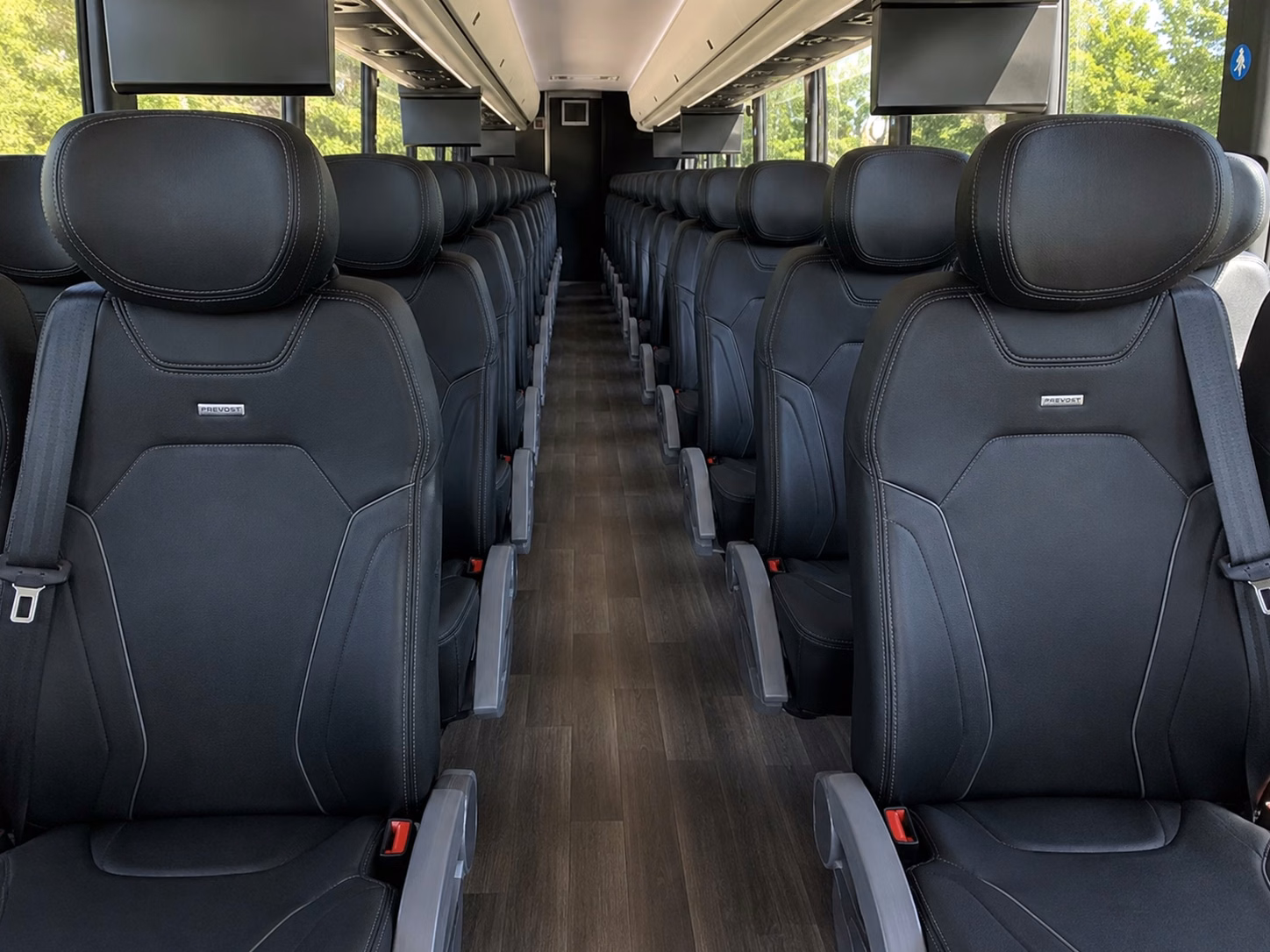 give your out of town guests the full savannah experience from the moment they arrive