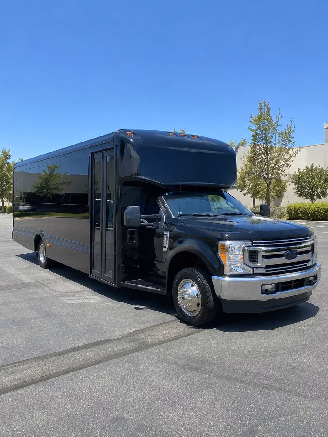 party buses for savannah prom night that keep the energy going all evening