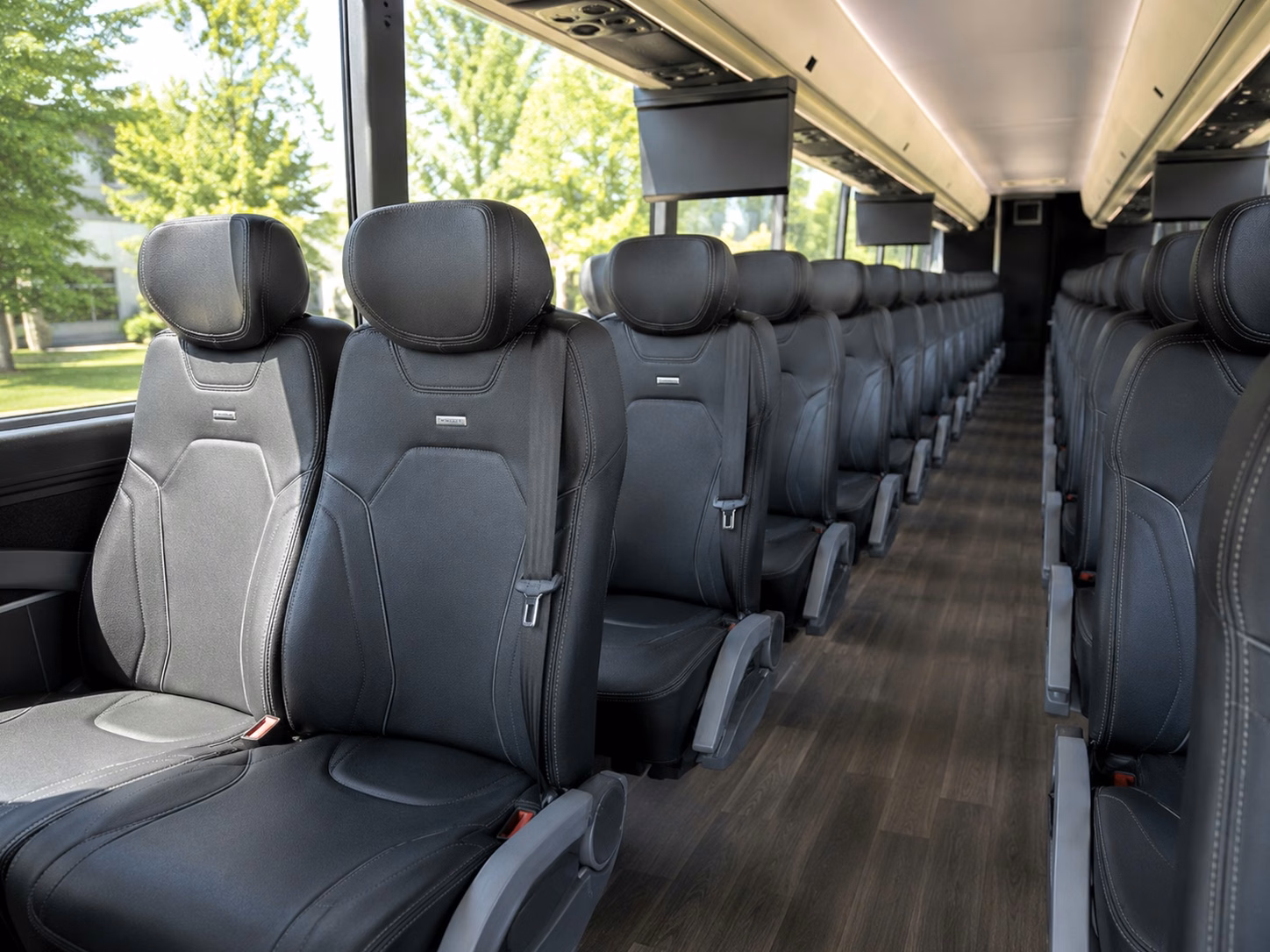 savannah charter bus hero 2