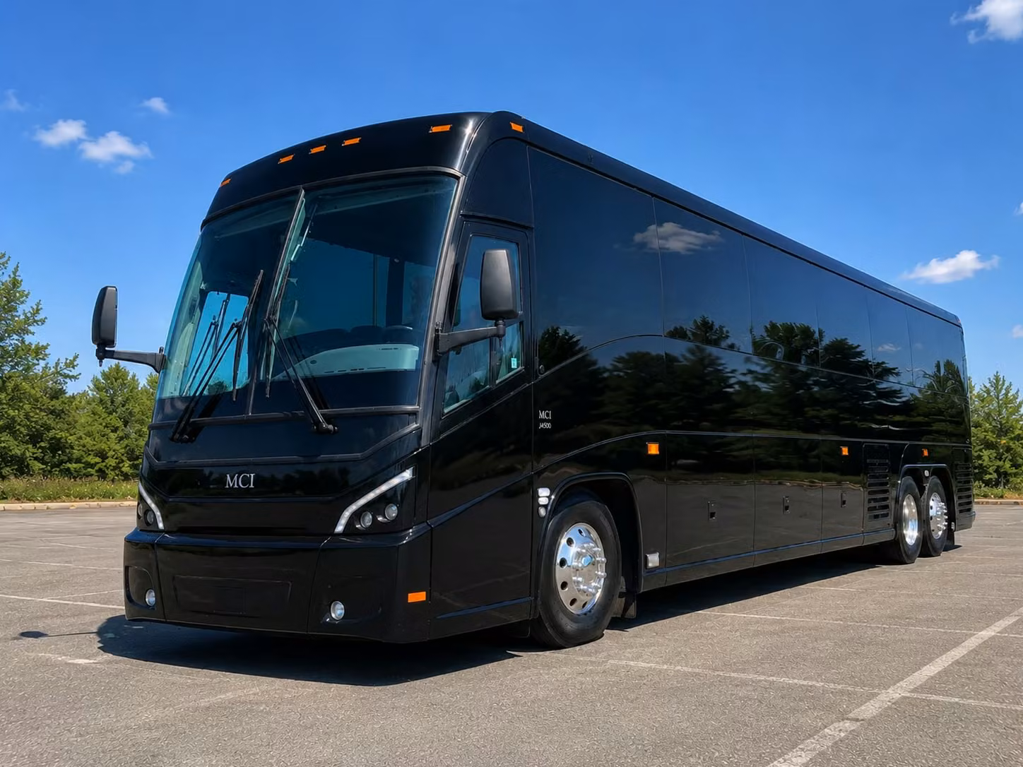 savannah charter bus rental exterior