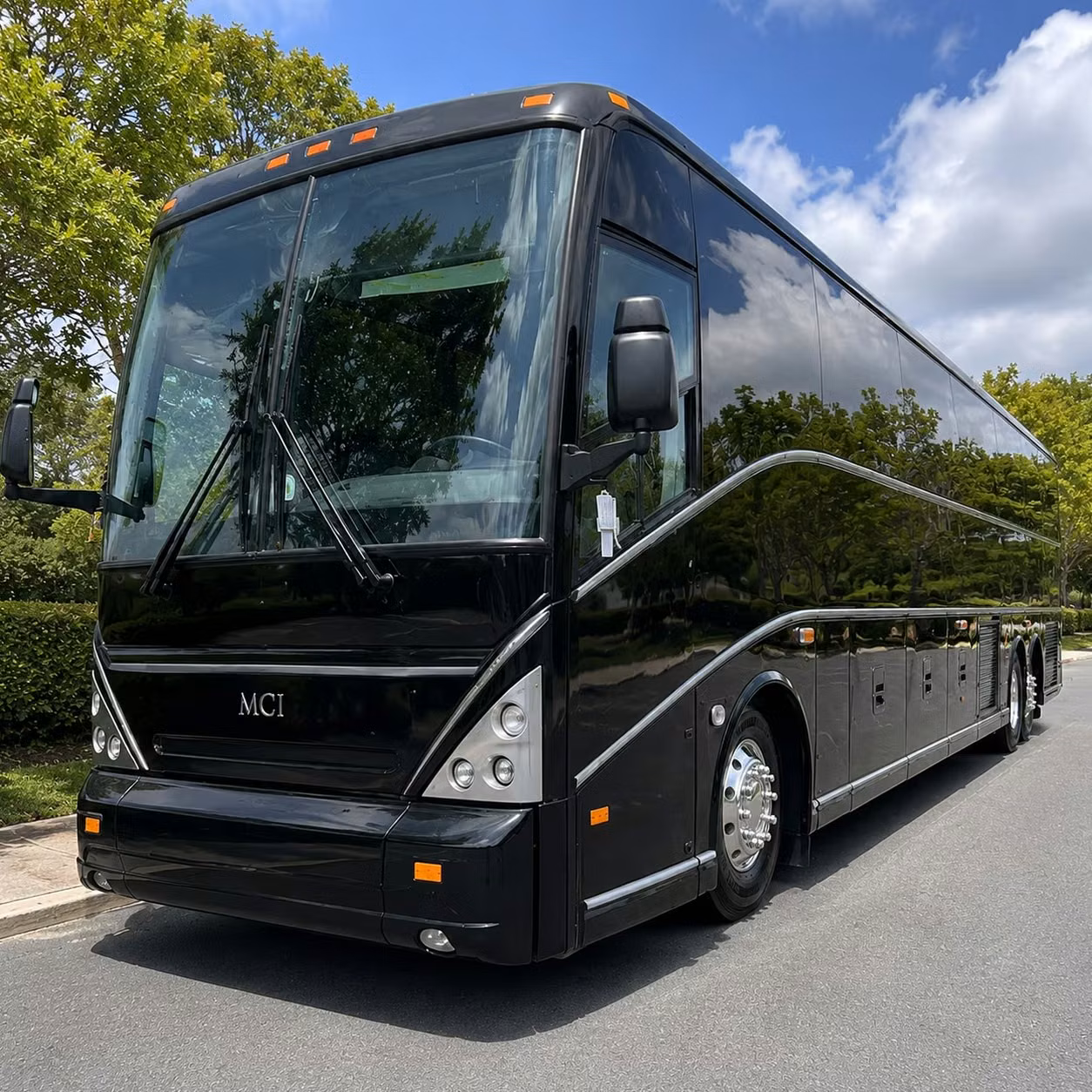 savannah convention center shuttle bus rentals for corporate events