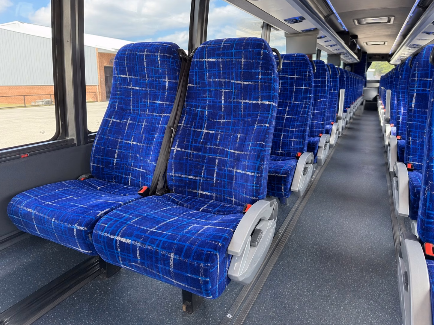 tailgate and fan bus rentals for savannah area college and high school athletics