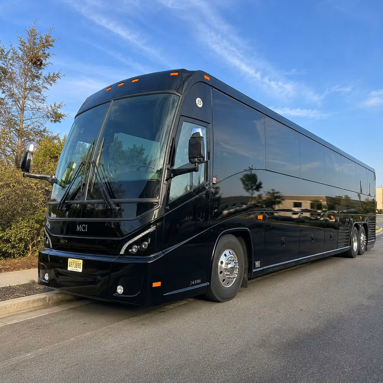 with coachbussavannah com you get dependable dod contractor and construction crew shuttles near savannah